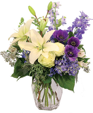 Classically Charming Floral Design in Farmington, ME | RIVERSIDE GREENHOUSE & FLORIST Classically Charming Floral Design in Farmington, ME | RIVERSIDE GREENHOUSE & FLORIST